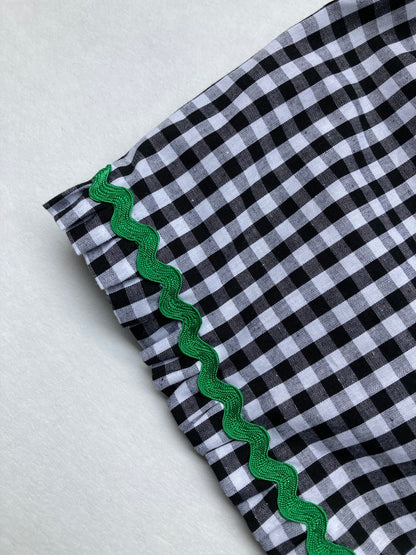 Frill shorts in Black Gingham
